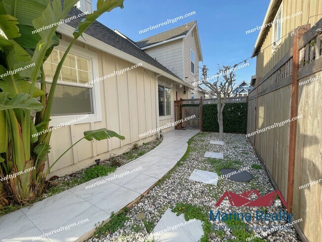 Building Photo - Available August 1st   Waterview Large Bal...