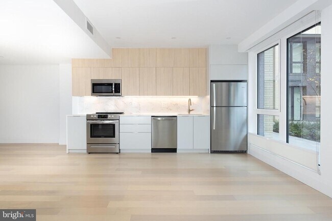 Building Photo - 1099 Germantown Ave