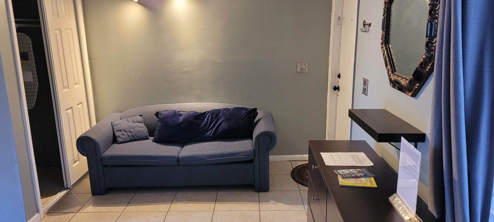 Building Photo - 129 SE 2nd Ter