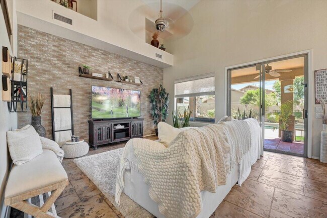 Building Photo - 7723 E Phantom Way