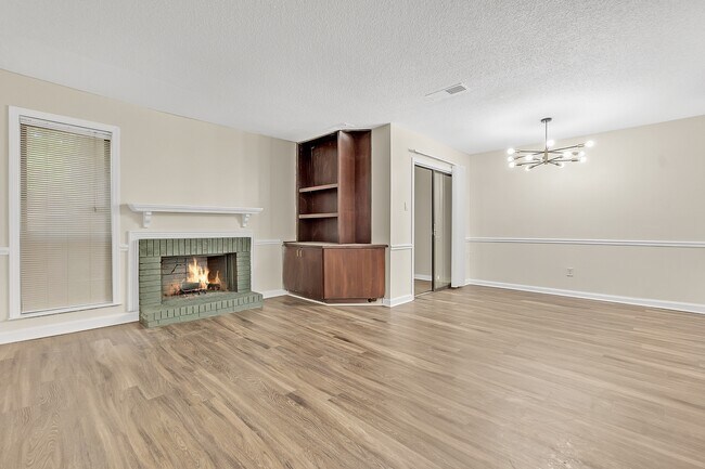 Building Photo - 1838 Quail Park Cir