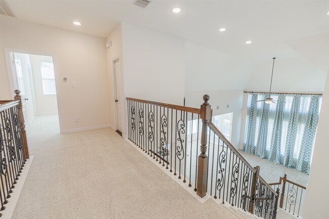 Building Photo - 2822 Ember Pass Ln