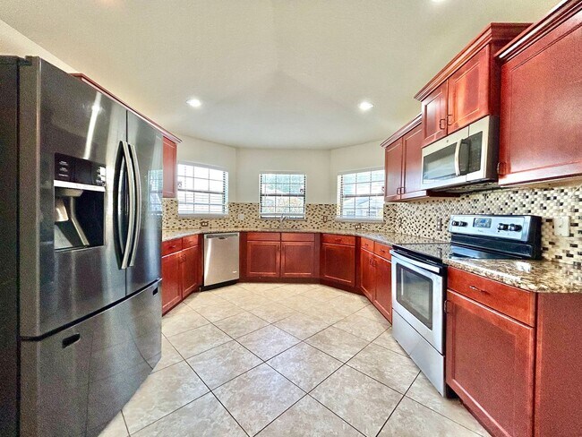 Building Photo - Designed for Living! 4beds, 2baths, attic ...