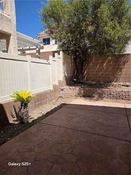 Building Photo - 8948 Snowtrack Ave
