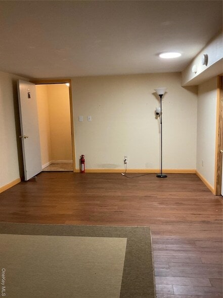 Building Photo - 430 Somerset Dr