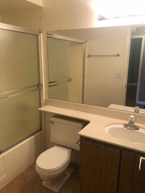 Building Photo - COMING SOON!!! Spacious 3 Bedroom Duplex