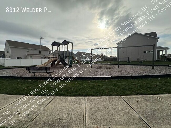 Building Photo - 8312 Welder Pl