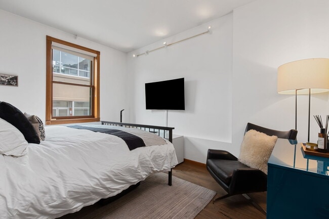 Building Photo - 1406 Harvard Ave