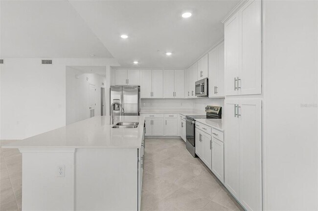 Building Photo - 14211 Heritage Landing Blvd