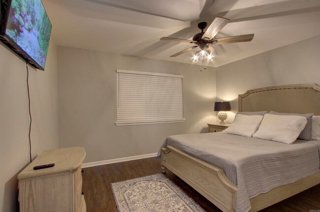 Building Photo - 3514 Skyline Blvd