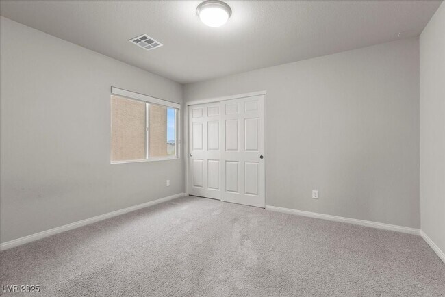 Building Photo - 716 Eros Ct