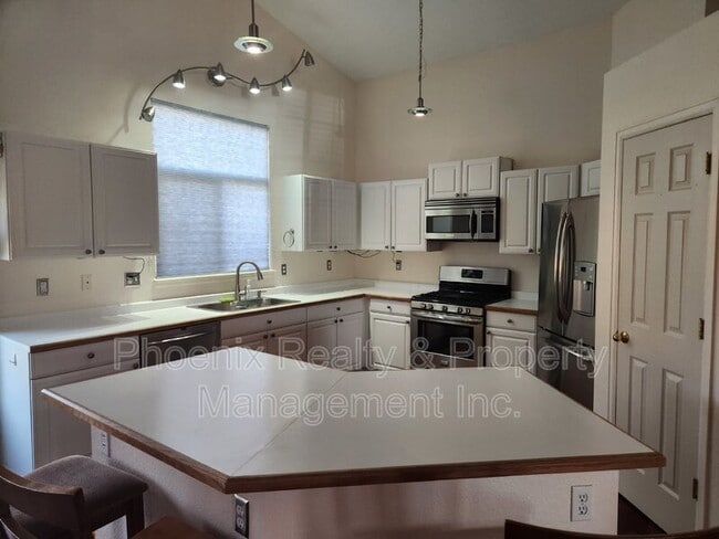 Building Photo - 370 Harvest Point Dr