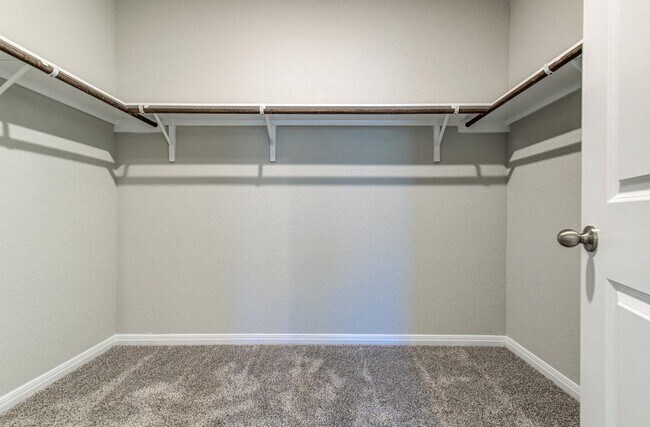 Building Photo - 14513 Heartland Dr