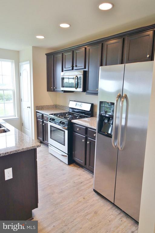 Building Photo - 48 Niblick Square