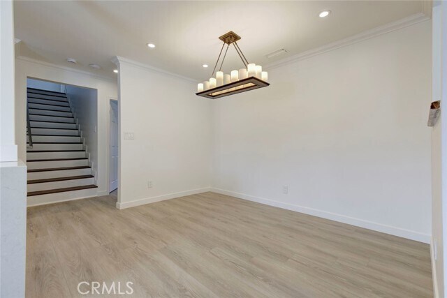 Building Photo - 247 N Oak Ave