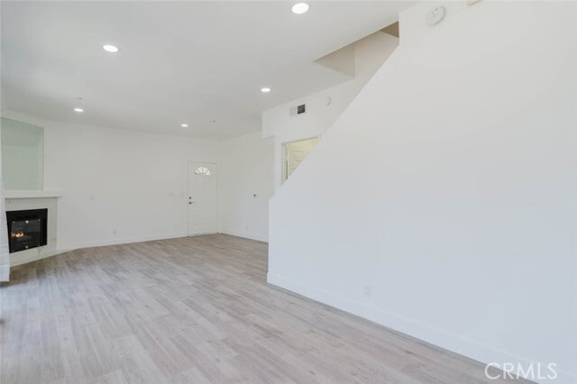 Building Photo - 18347 Saticoy St