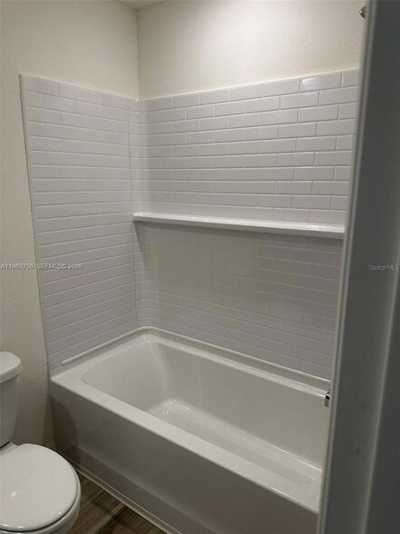 Building Photo - 8194 SW 67th Ave