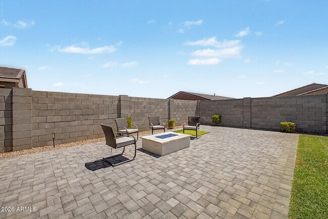 Building Photo - 17315 W Msn Ln