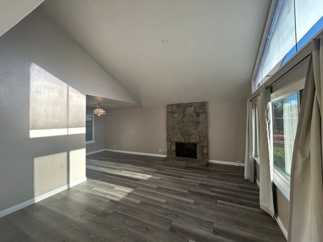 Building Photo - 11725 Espen Cir