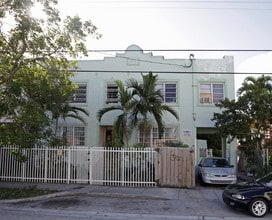 Building Photo - 1144 SW 5th St