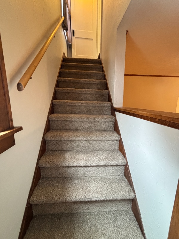 Building Photo - 1321 Lay Blvd