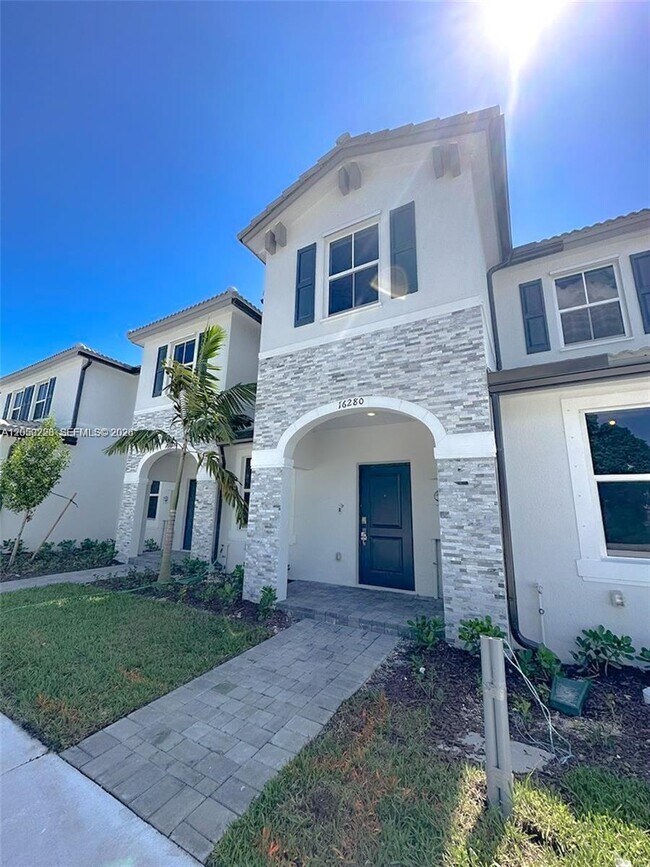 Building Photo - 16280 SW 291st St