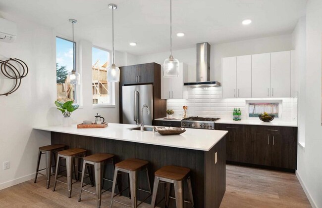 Building Photo - Modern Wallingford/Fremont Home with Rooftop Views & Designer Finishes