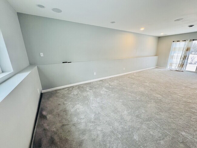 Building Photo - Newer Development Home Spacious 4-Bedroom 3 Bathroom Single Family Home with Finished Basement in...