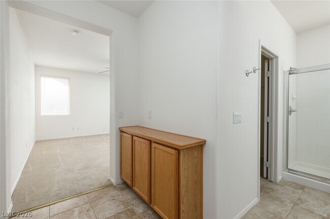 Building Photo - 787 Rise Canyon Dr