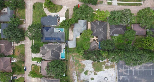 Building Photo - 8515 Mullins Dr
