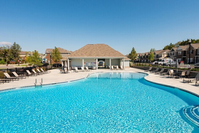 Building Photo - 447 Augustine Dr