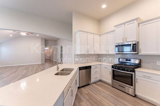 Building Photo - 113 Caney Cv