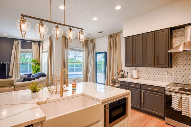Building Photo - 2575 Muirfield Terrace