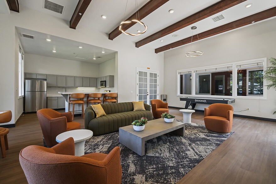 Building Photo - Pinnacle at Otay Ranch