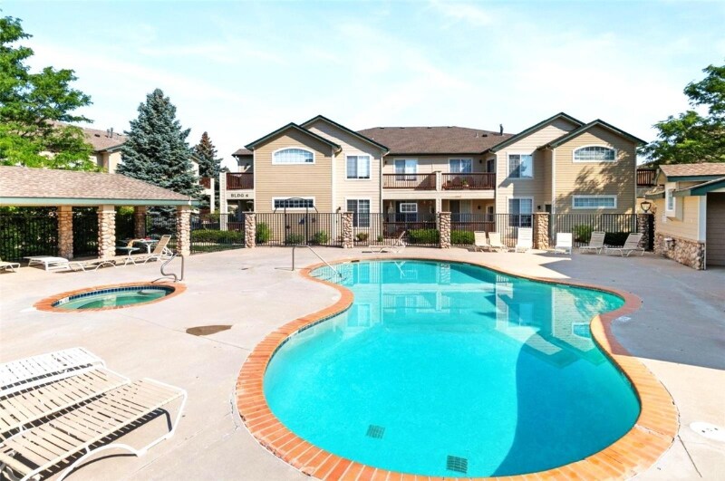 Building Photo - 3002 W Elizabeth St