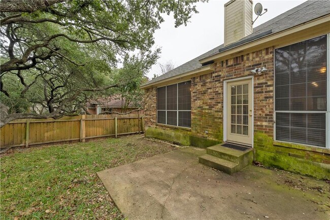 Building Photo - 8516 Dunsmere Dr