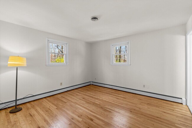 Building Photo - 2107 Don Ave