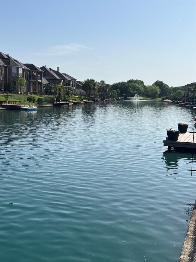 Building Photo - 17926 Harbour Bridge Point Dr