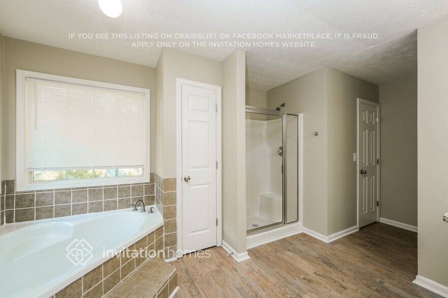 Building Photo - 526 Watson Bay