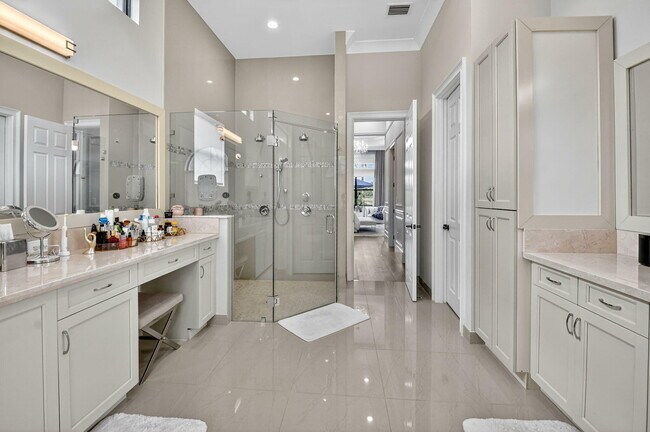 Building Photo - 16892 Strasbourg Ln