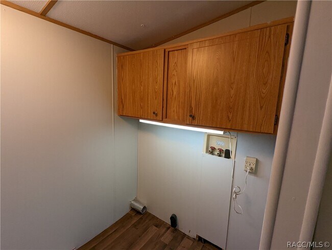Building Photo - 7090 N Palmer Way