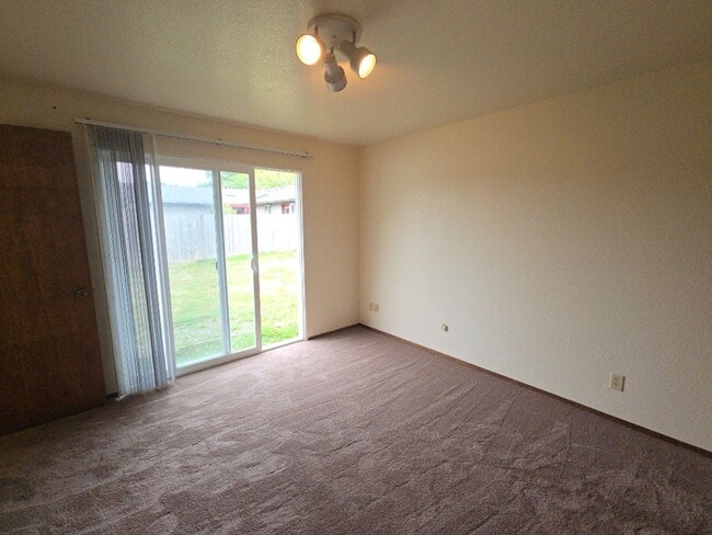 Building Photo - 3-Bedroom Arcata home located close to Cal...