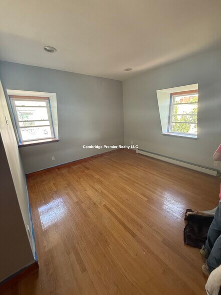 Building Photo - 199 Harvard St