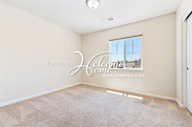 Building Photo - Beautiful Capital Village Home