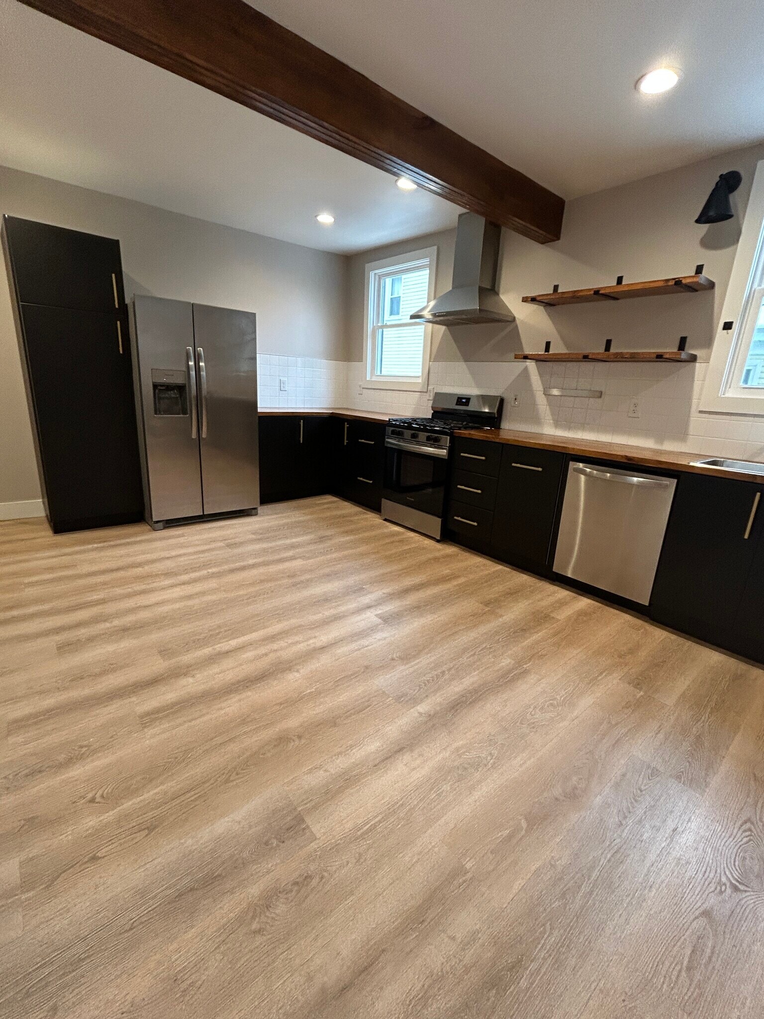 Building Photo - 4629 Mc Neil Ave