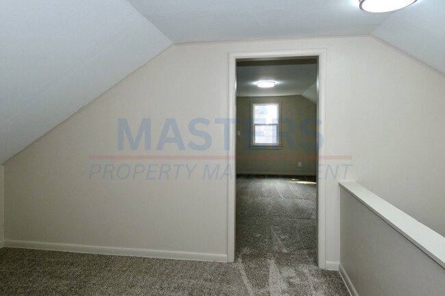 Building Photo - 3453 St Bernard Dr