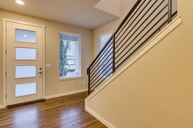 Building Photo - Beautiful Bothell Home Close to North Creek High!