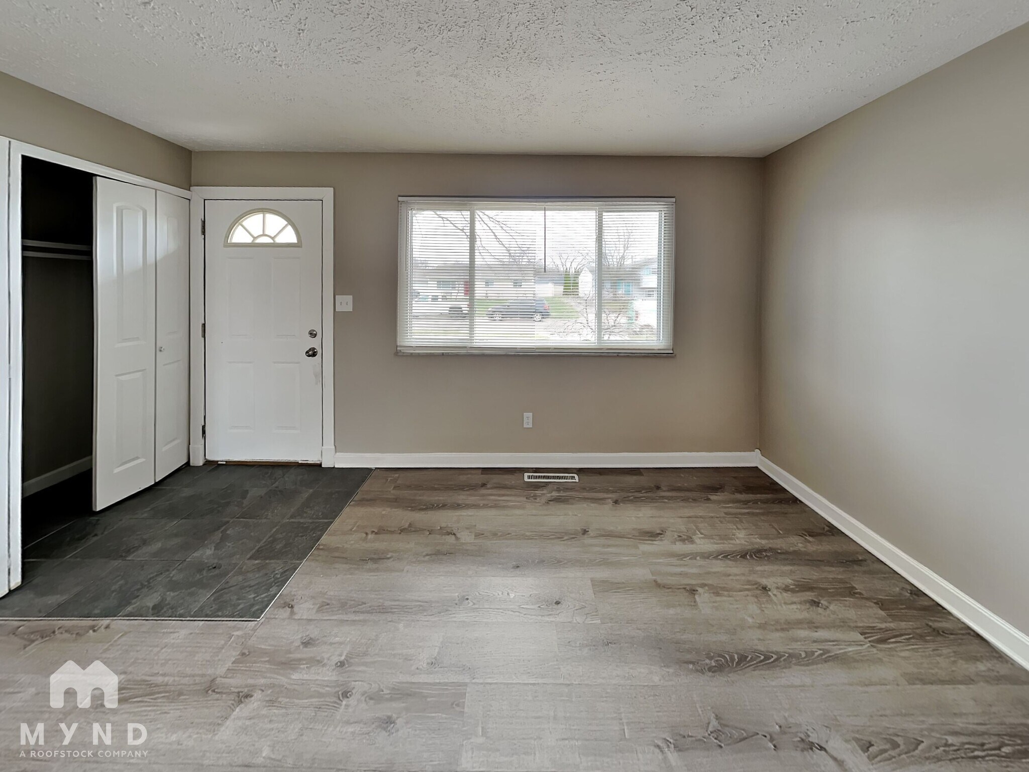 Building Photo - 4539 Paxton Dr S