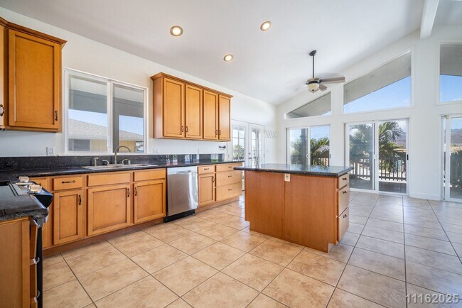 Building Photo - West Side Paradise – Updated 3-Bed, 2-Bath...