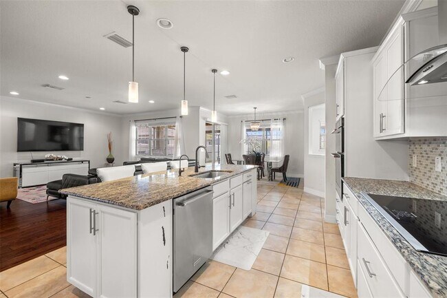 Building Photo - 18754 Birchwood Groves Dr